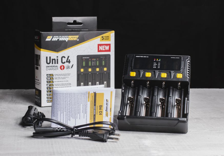 Armytek Uni C4
